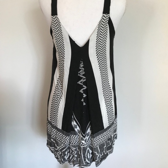 Anthropologie (AKEMI + KIN) Small Top - Picture 2 of 7